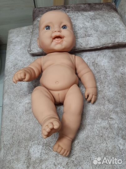 Кукла пупс с комплектами одежды