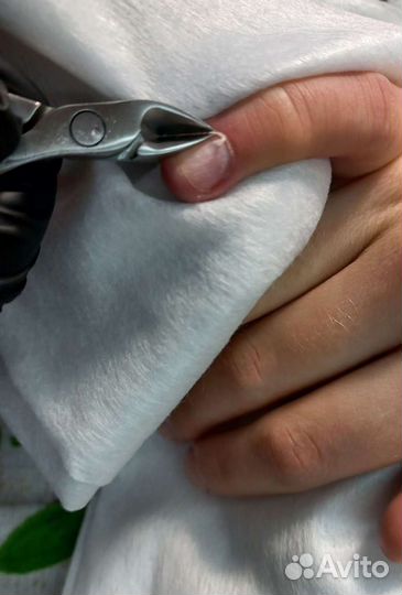 Обучение маникюру, педикюру, наращиванию ногтей