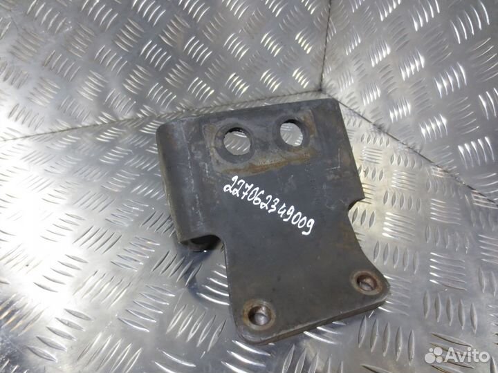 Кронштейн опоры двс Mercedes-Benz A5412230704