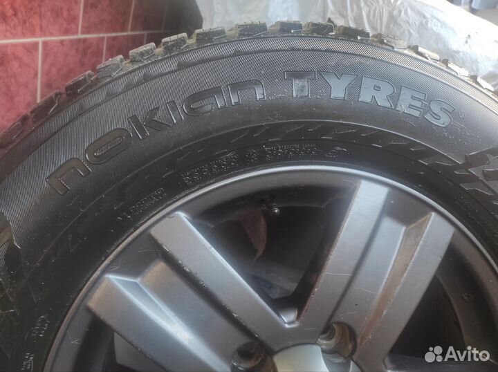 Nokian Tyres Hakkapeliitta 9 SUV 285/60 R18 116T