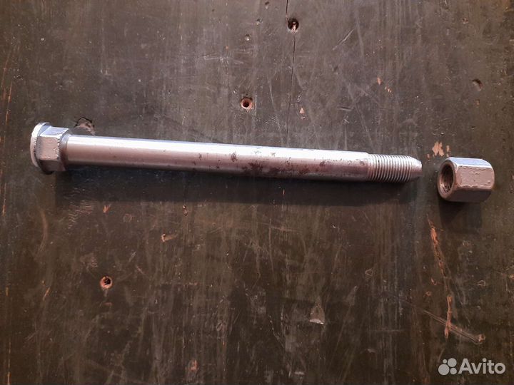 Ось мотороллера Муравей