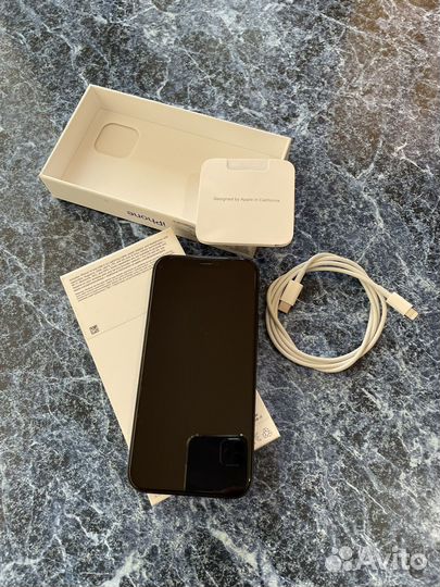 iPhone 12, 64 ГБ