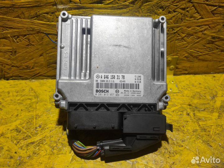 Блок управления двигателем для Mercedes Viano W639