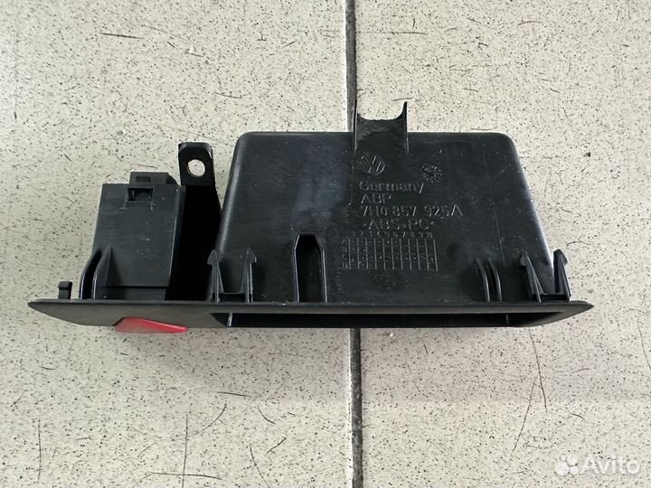 Ящик с кнопкой аварийной остановки Каравелла Т5