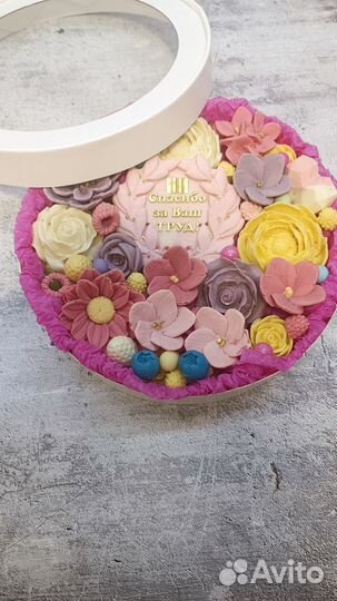 Шоколадные наборы, букеты, конфеты