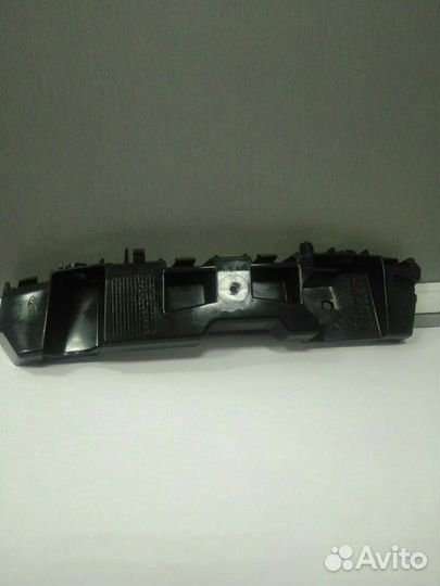 Кронштейн переднего бампера Логан2