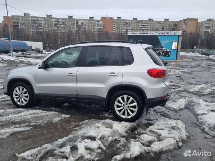 Volkswagen Tiguan 2.0 AT, 2013, 129 000 км