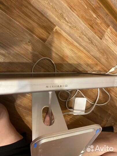 Монитор Apple