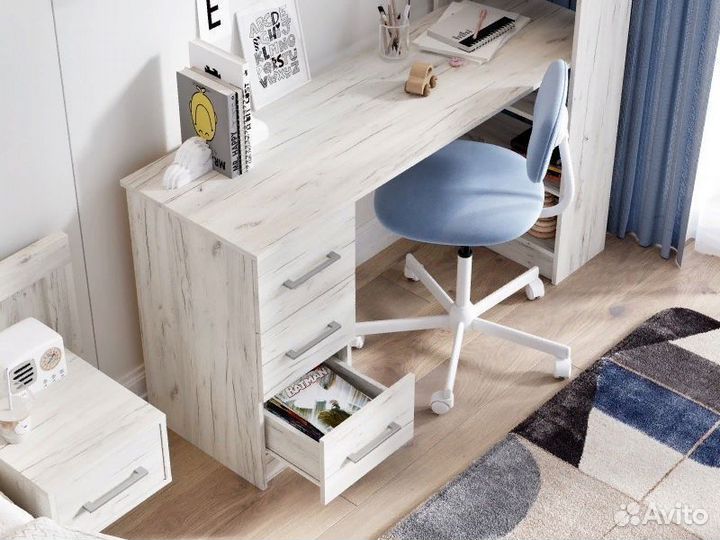 Стол компьютерный со стеллажом новый