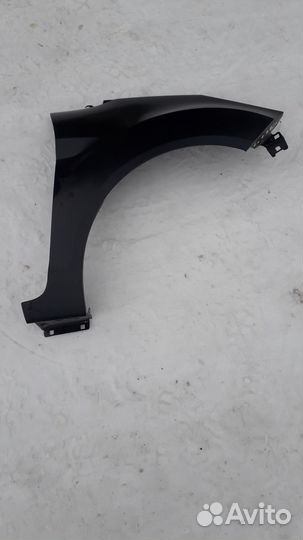 Крыло переднее правое Ford Fiesta