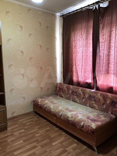 2-к. квартира, 43 м², 1/3 эт.