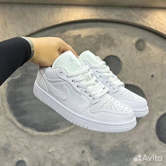 Кеды Nike Air Jordan Белые