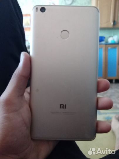 Телефон Xiaomi mi max 2