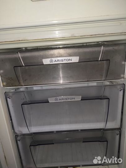 Холодильник ariston MBA2185.019 бу