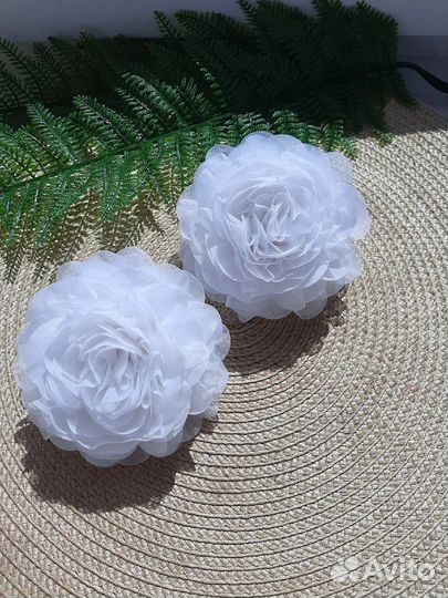 Большой выбор бантов