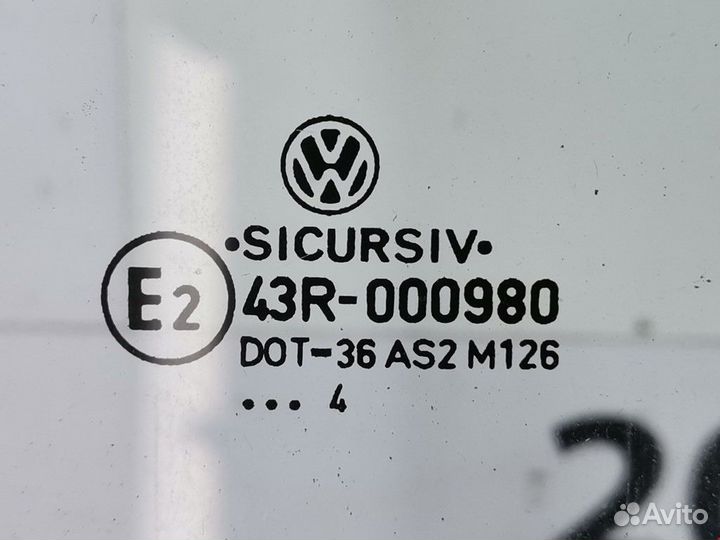 Стекло двери передней правой Volkswagen Polo