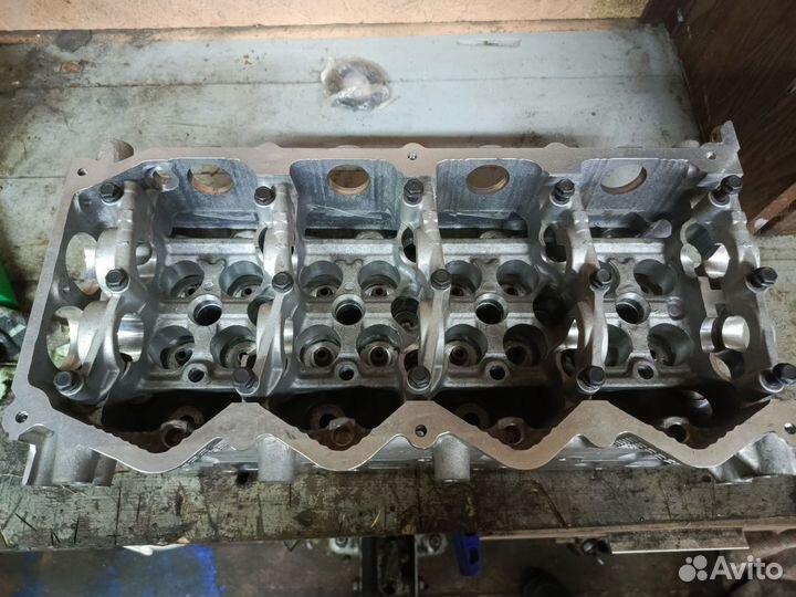 Головка блока цилиндров (гбц ) не в сборе