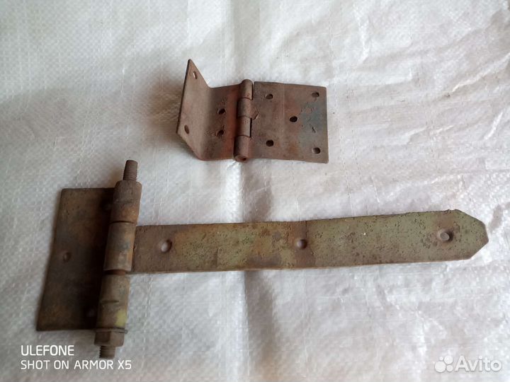 Петли для дверей