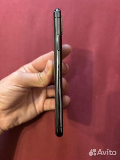 iPhone Xs, 64 ГБ