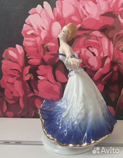Статуэтка фарфоровая Танцовщица Балерина винтаж