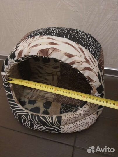 Домик для кошки или маленькой собаки