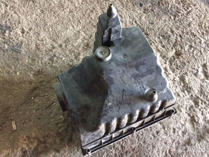 Корпус воздушного фильтра discovery 3 2.7d