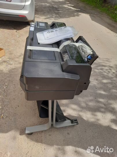 Плоттер HP designjet t520