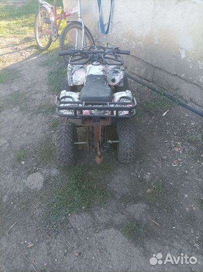 Детский квадроцикл на бензине