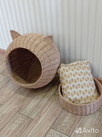 Лежанка для кошки