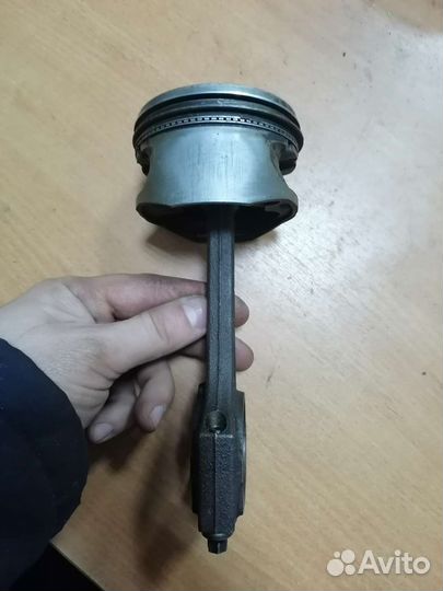 Шатун/поршень Opel Astra G