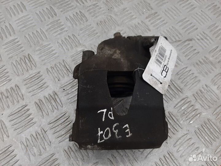 Суппорт передний левый Volkswagen Polo 4 рест