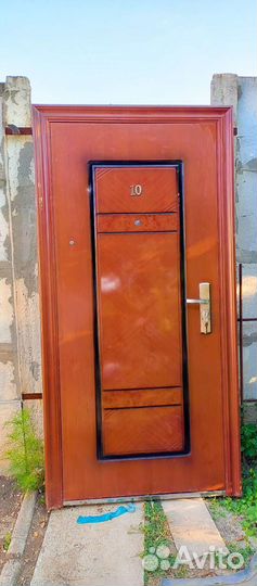 Дверь входная металлическая