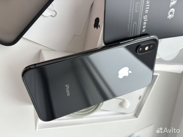iPhone Xs, 256 ГБ