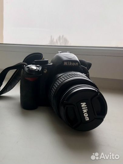 Зеркальная камера Nikon D3100