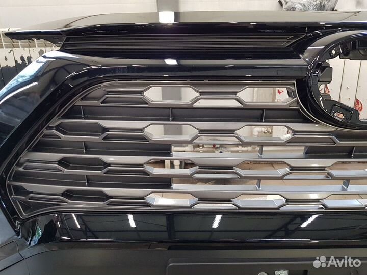 Решетка радиатора Toyota RAV4 50