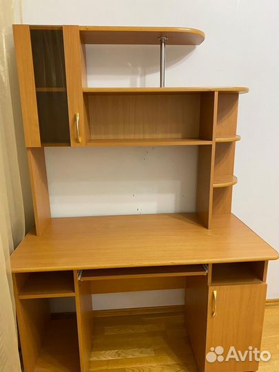 Компьютерный стол