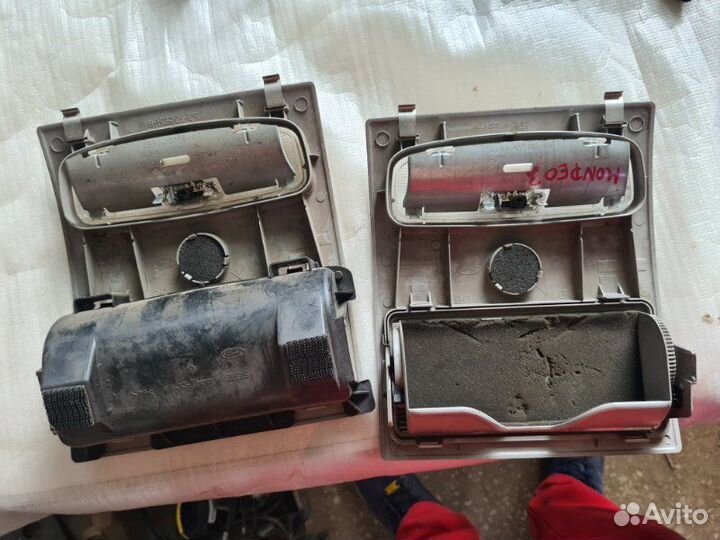 Фонарь салона Ford Mondeo 3 2007