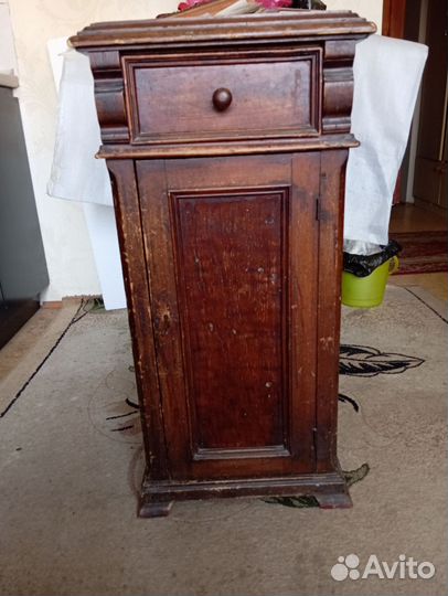 Тумбочка старинная под реставрацию