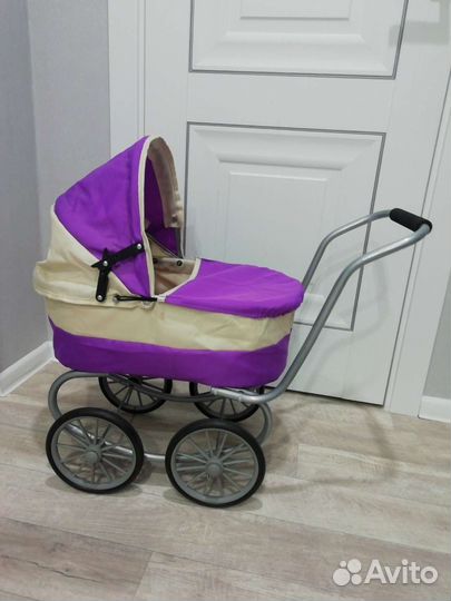 Коляска для кукол