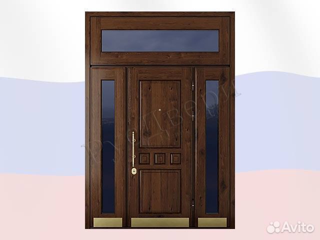 Парадная входная дверь в частный дом
