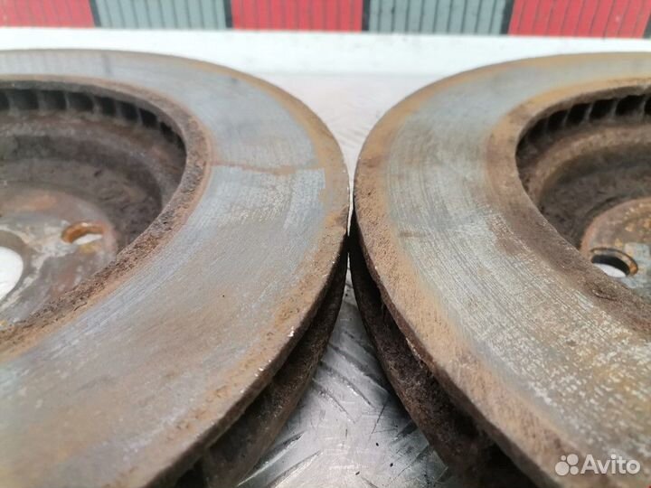 Диск тормозной передний Lexus RX 2 рест. 2007