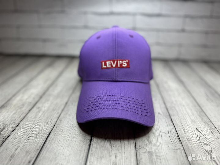 Кепка levis