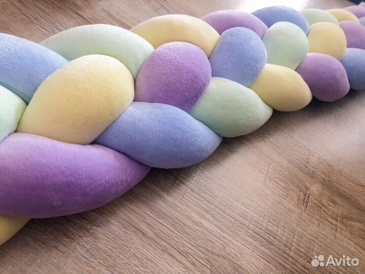 Бортик коса в кроватку