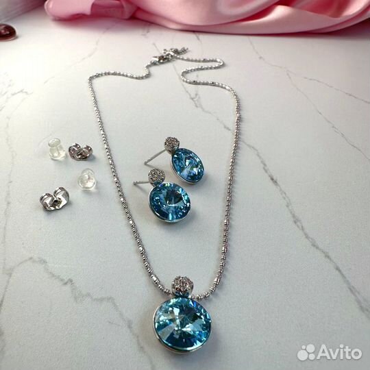 Колье и серьги с кристаллами Swarovski