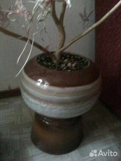 Напольная ваза