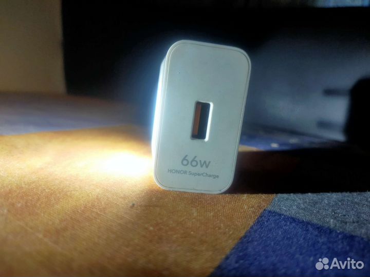 Розетка зарядное устройство