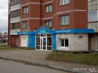 Торговая площадь, 65 м²
