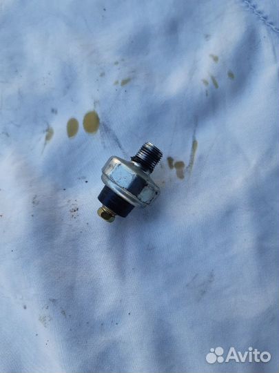 Датчик давления масла Honda Hornet CB600F