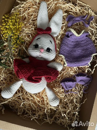 Вязаные игрушки заяц