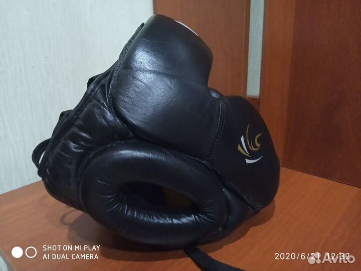 Продам шлем для занятий